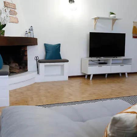 *private Outdoor Area* 300m-beach, Swing/no Stairs